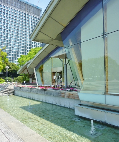 和田倉噴水公園レストラン (404x480).jpg